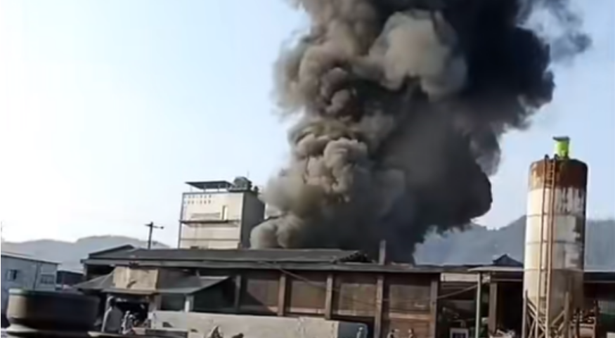 在建工地起火2死1伤