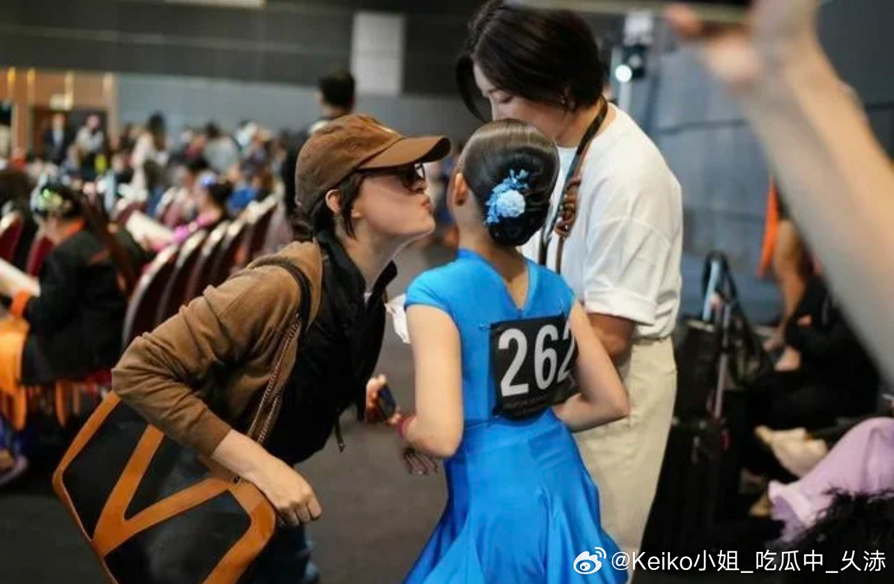 孙俪女儿拉丁舞英国夺冠