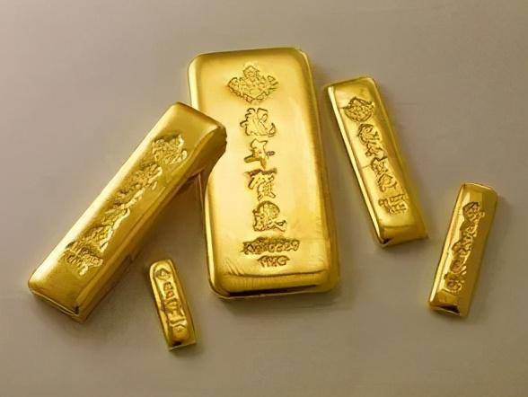男子梦见已故妈妈藏金条就把墙砸了
