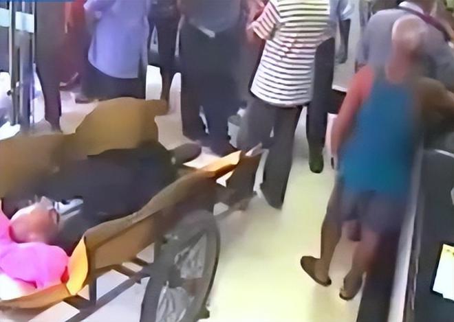“病重老人取钱死于银行”暴露了啥