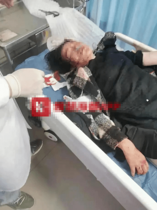 中千万父亲砍伤前妻