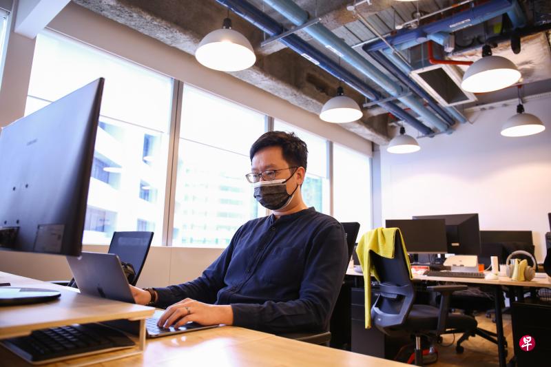 女子网上应聘文员被回复“太丑了”